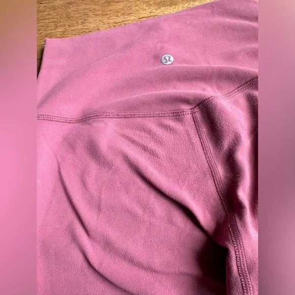 Lululemon Align crop 21” in Misty Merlot (pink) - Size 4 - Picture 13 of 14